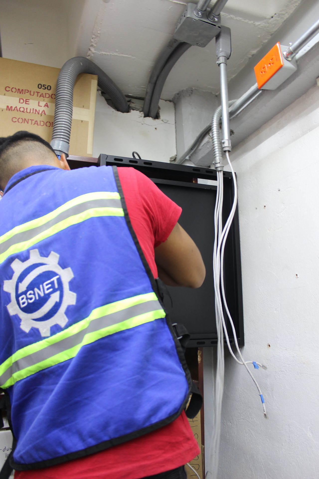Trabajos relacionados con cableado