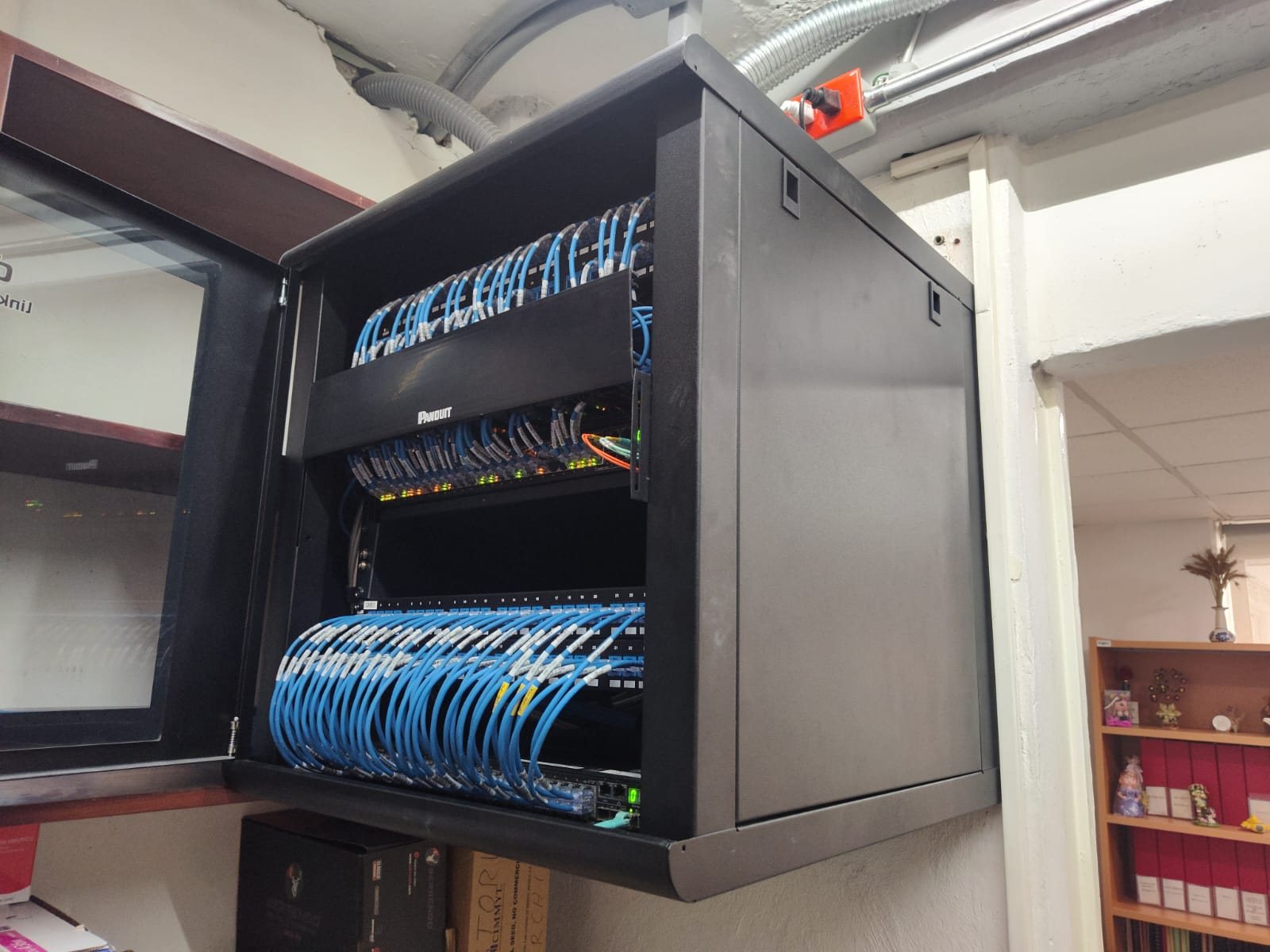Infraestructura de telecomunicaciones implementada por BSNET
