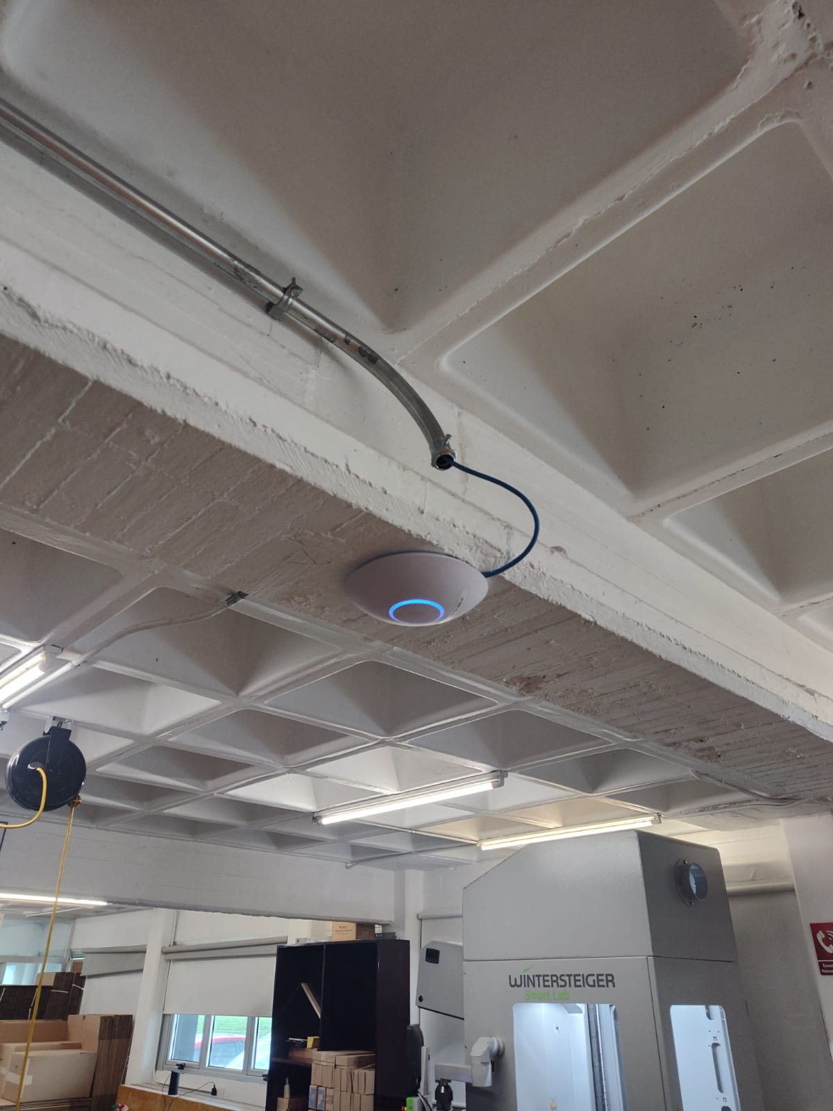 Infraestructura de red para WiFi empresarial implementada por BSNET